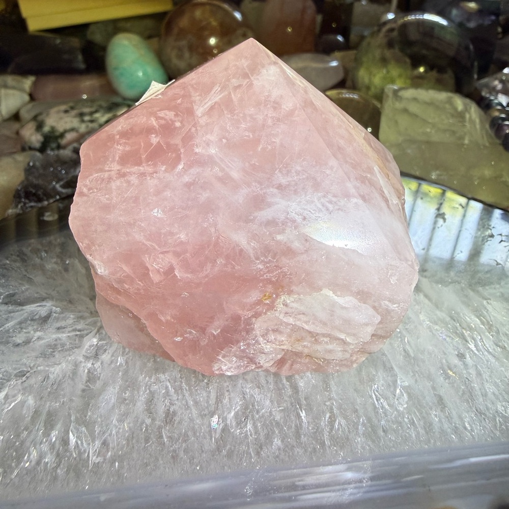 Rose Quartz Tower / half raw